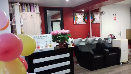 Le Petit Salon, Salon de Coiffure à Paris 15