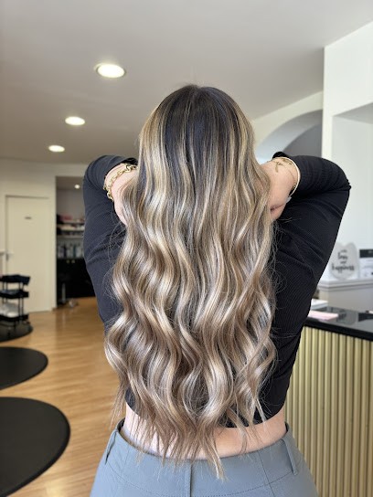 Happiness, Salon de Coiffure à Entraigues-sur-la-Sorgue