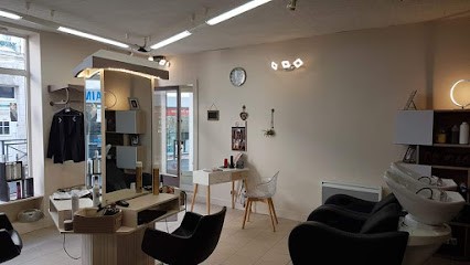 Laurence Coiffure Elle Et Lui, Salon de Coiffure à Saintes