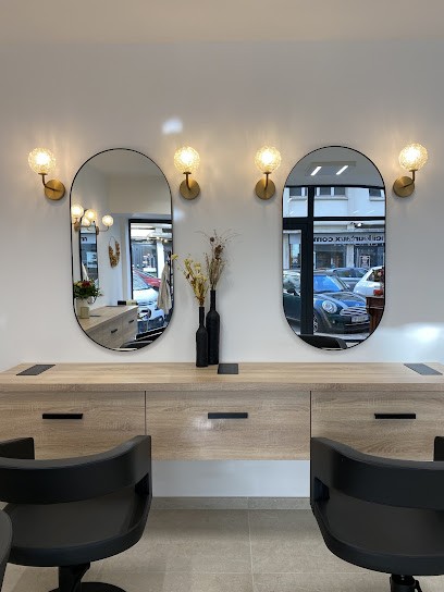 Local Numéro 7, Salon de Coiffure à Bayonne