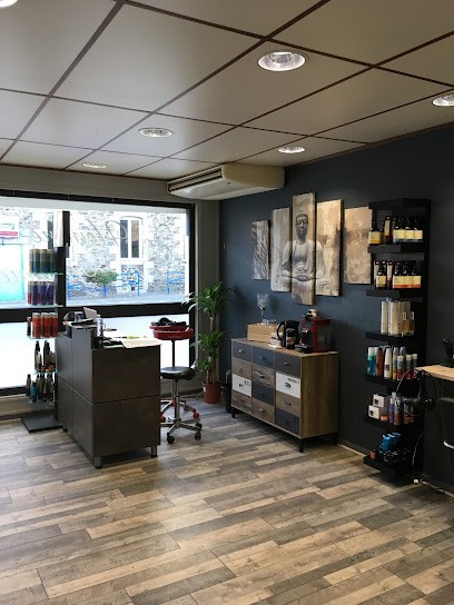 L'Atelier Coiffure, Salon de Coiffure à Plourhan