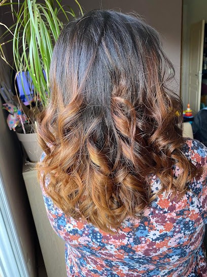 coiffeur à domicile R'Dcoiff, Coiffeur à Domicile à Roquebrune-sur-Argens