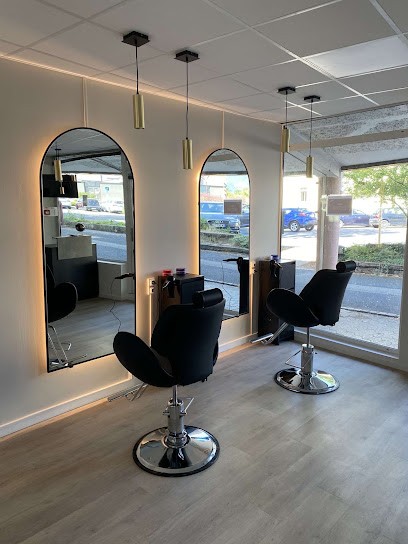 HairMano, Barbier à Viry