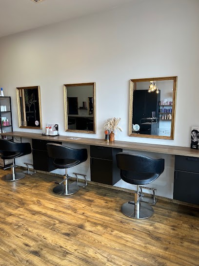 Studio Coiffure, Salon de Coiffure à Villepreux