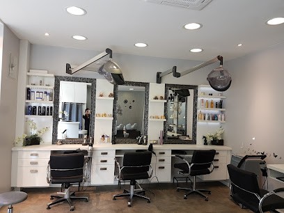 Nathalie N, Salon de Coiffure à Paris 13