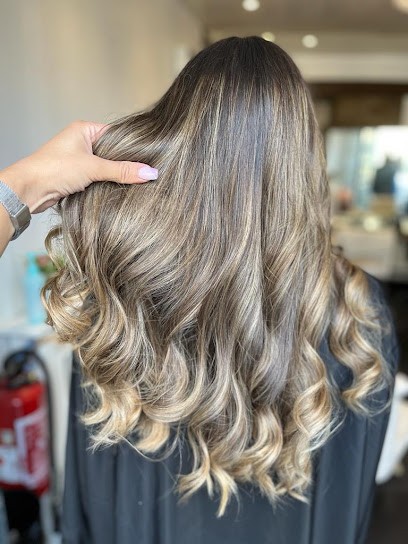 Karima Beauty & Hair, Salon de Coiffure à Valenton