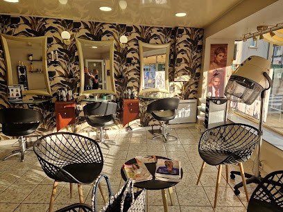 Actuel Coiffure Mixte, Salon de Coiffure à Réhon