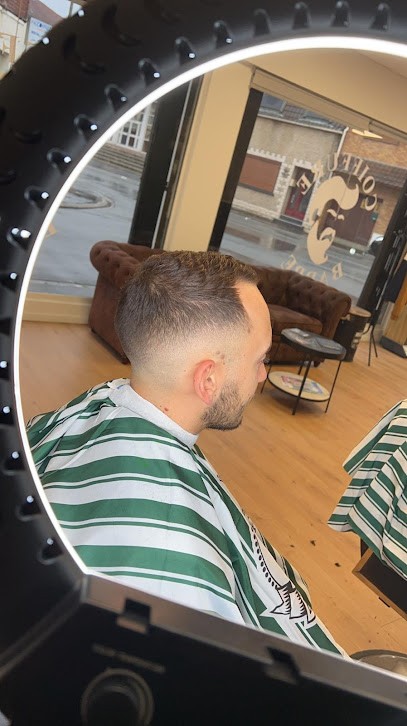 Chez le Barbier, Salon de Coiffure à Drocourt