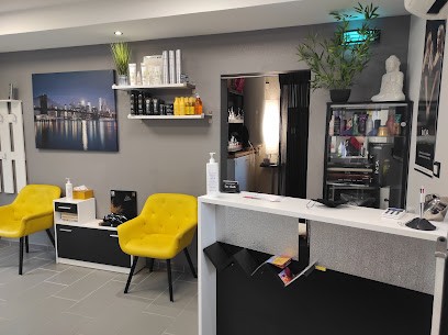 Chez Sandie Coiffure, Salon de Coiffure à Villeneuve-de-Berg