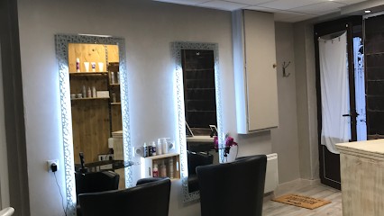 EVISA, Salon de Coiffure à Ver-sur-Mer