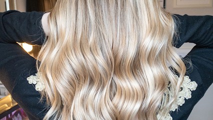 Julie Hair Studio, Salon de Coiffure à Montargis