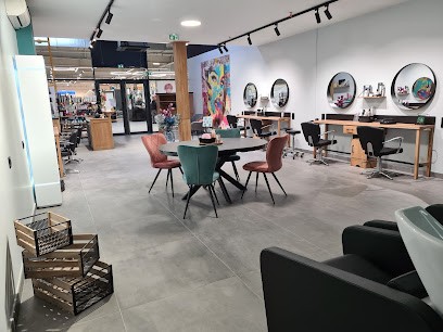 TENDANCE COIFFURE, Salon de Coiffure à Saints-Geosmes