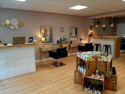 Le Petit Salon, Salon de Coiffure à Saint-Lyphard