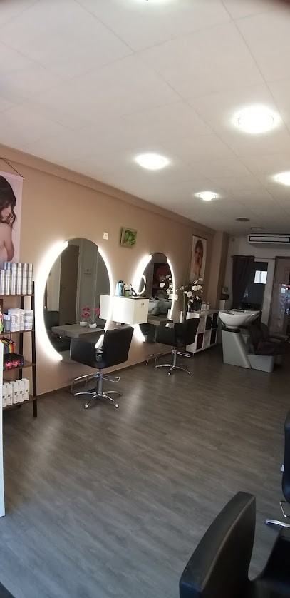 D'Nuances, Salon de Coiffure à Villeneuve-sur-Yonne