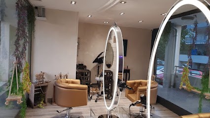 VIRGIN'STYLE, Salon de Coiffure à Mouxy
