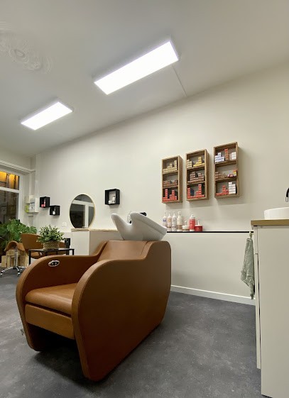 OMBRE & LUMIERE, Salon de Coiffure à Barsac