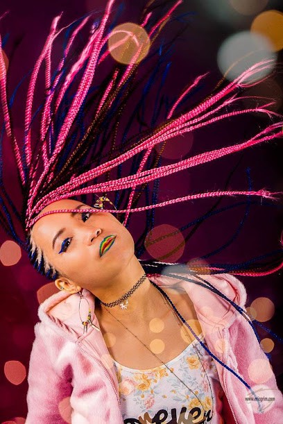 CARO COIFF AFRO (tresses / Tissage / Perruques / Soins), Salon de Coiffure à Corbeil-Essonnes