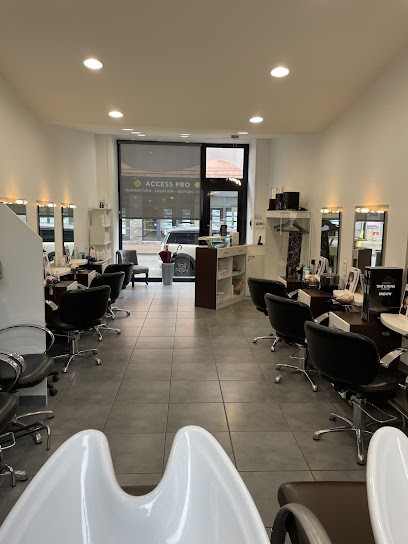 Chevalier et Anthony Quartier Jeanne D’Arc, Salon de Coiffure à Vichy