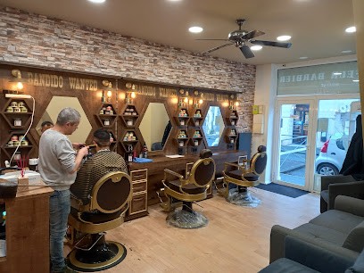 Moataz Coiffeur Barbier, Salon de Coiffure à Rochefort